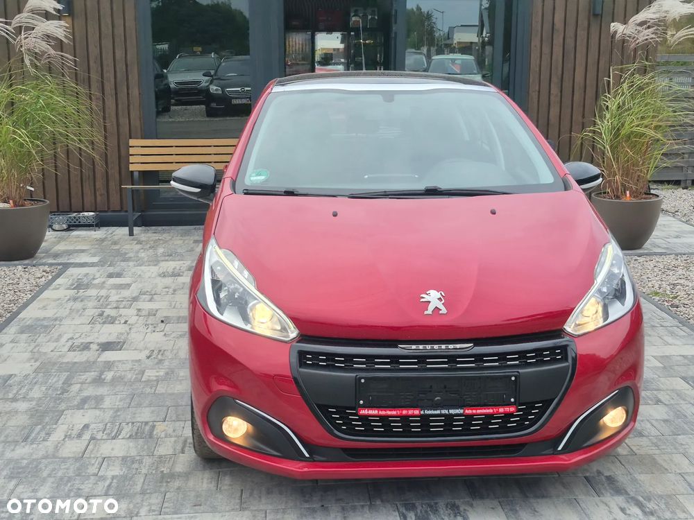 Peugeot 208 2017 photo 5