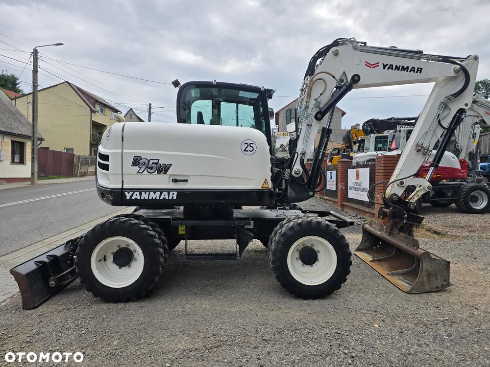 Yanmar B95W - 4