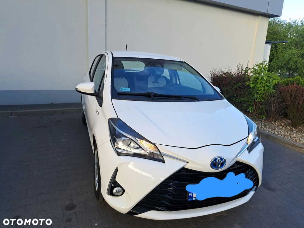 Toyota Yaris Hybrid 100 Premium - 1