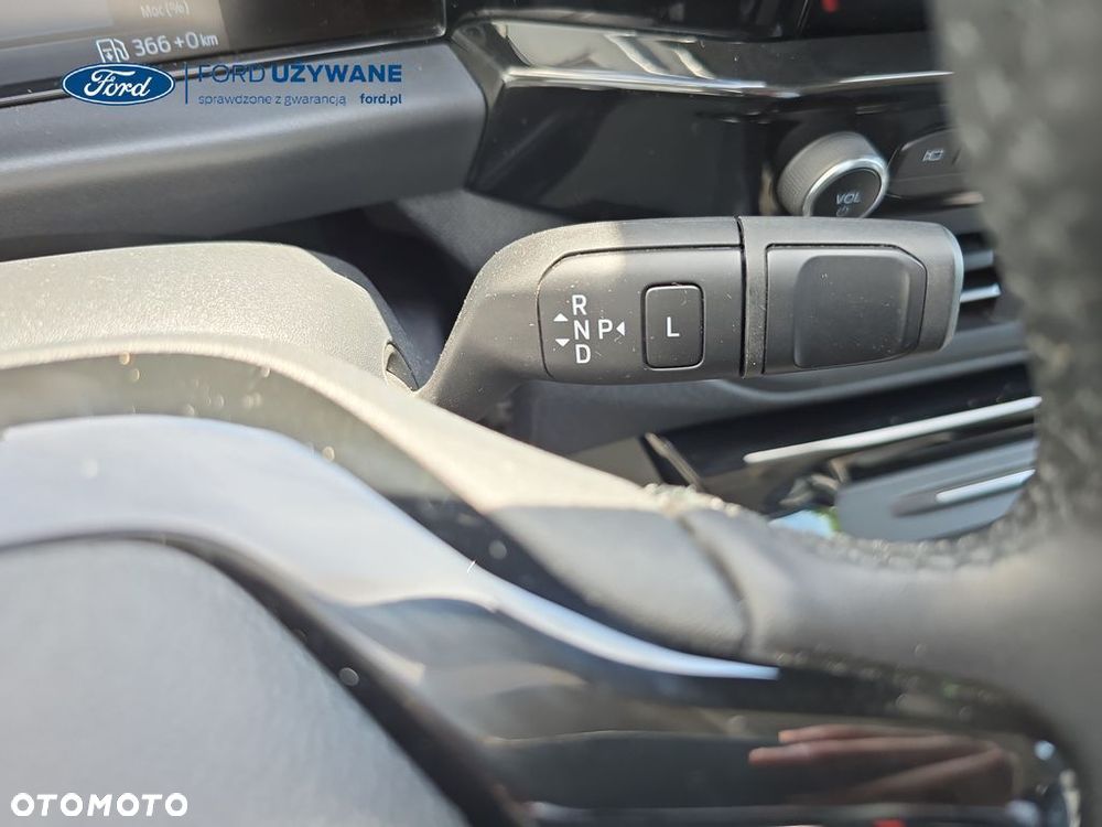 Ford Tourneo Custom - 21