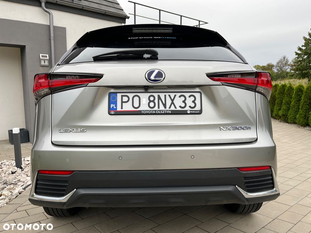 Lexus NX 300h F Sport Edition AWD - 3