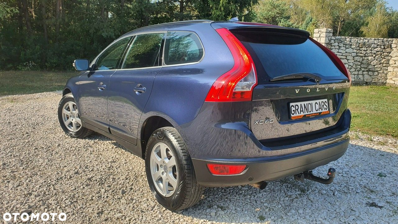 Volvo XC 60 D4 Momentum - 5