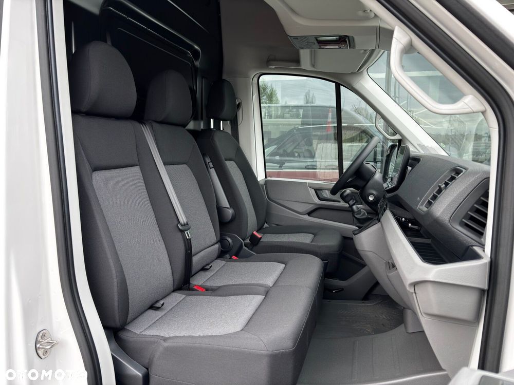 Volkswagen Crafter 35 2.0 TDI L3H3 3640 140 KM - 13