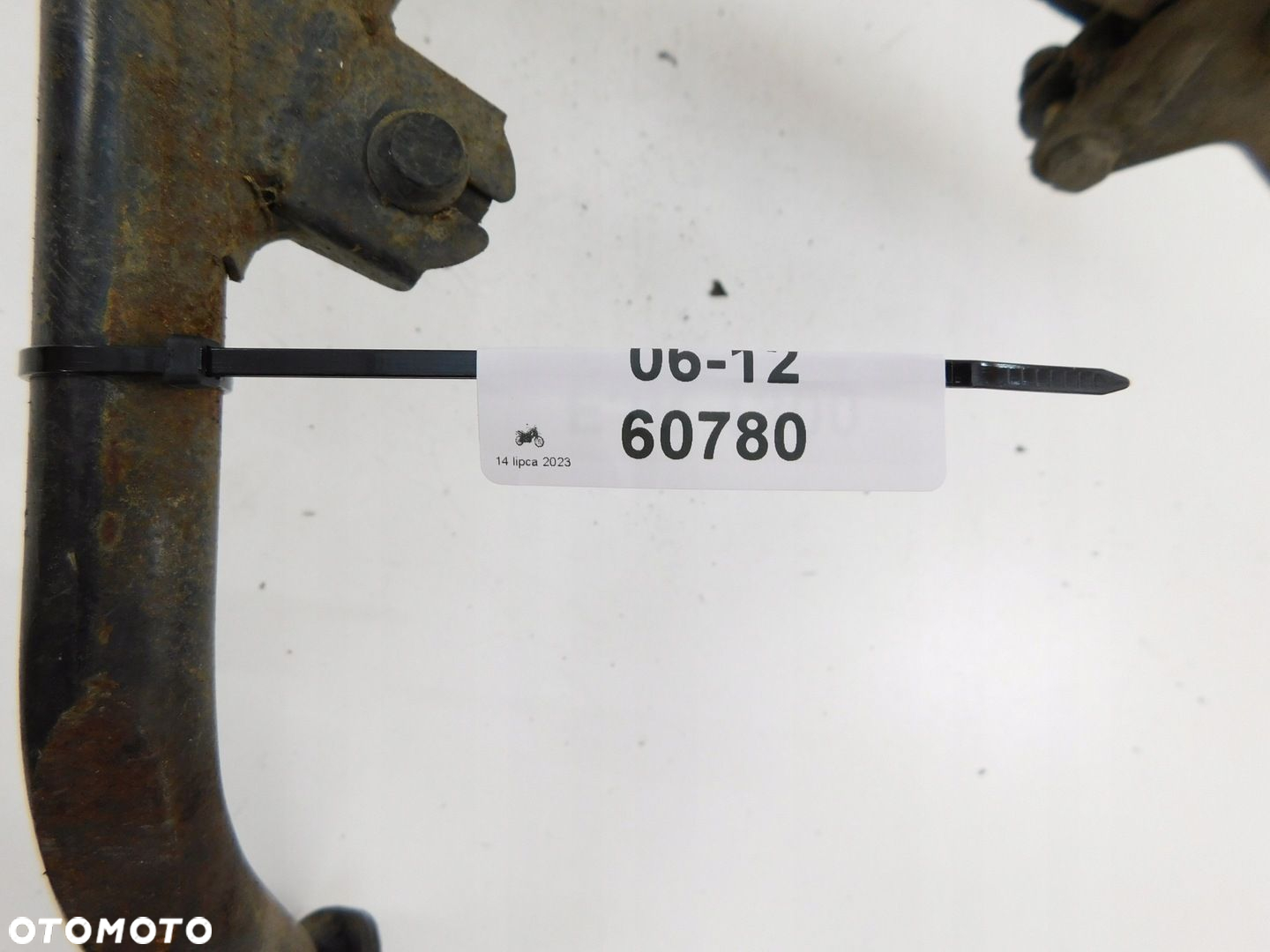 YAMAHA FJR 1300 06-12 STOPKA NÓŻKA CENTRALNA - 6