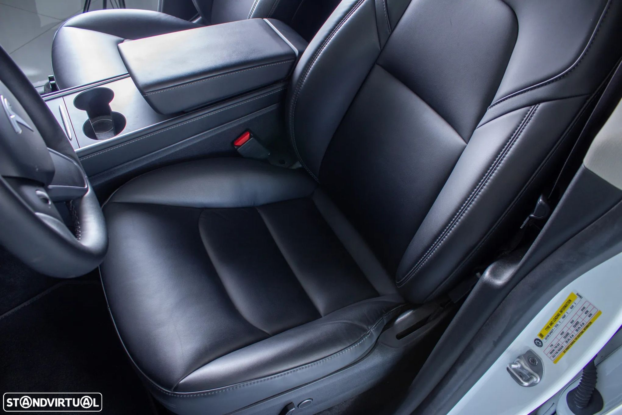 Tesla Model Y Long Range Dual Motor AWD - 20