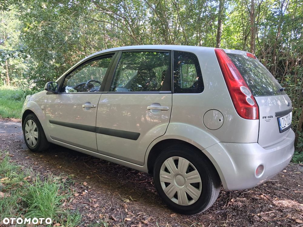 Ford Fiesta 1.3 - 7
