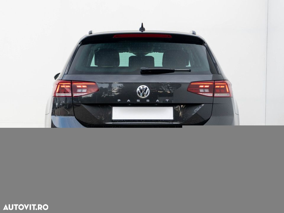 Volkswagen Passat - 5