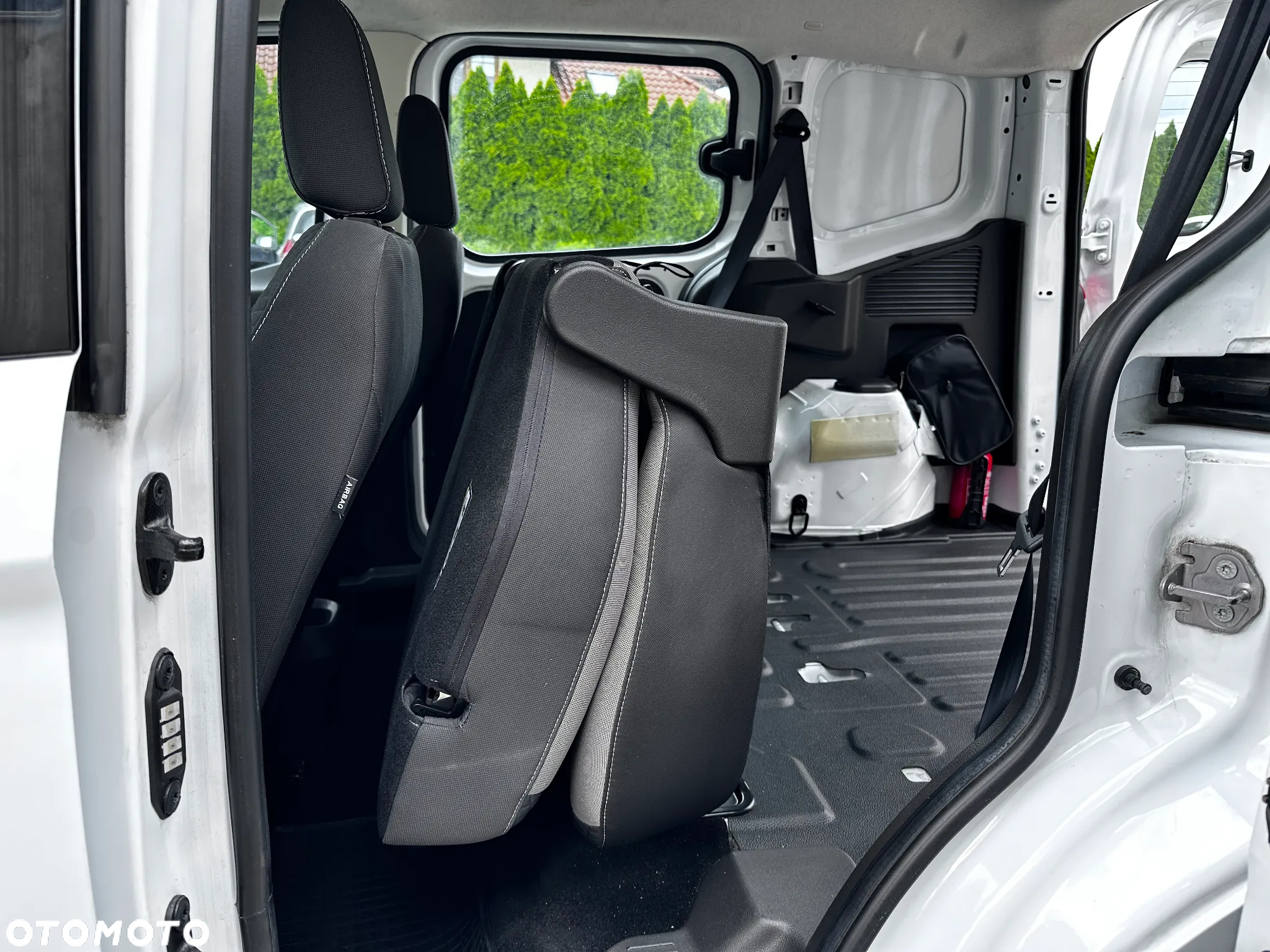 Ford Transit Courier 1.5 TDCi Trend - 23