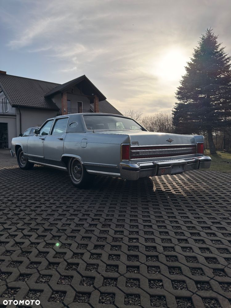Lincoln Continental - 6