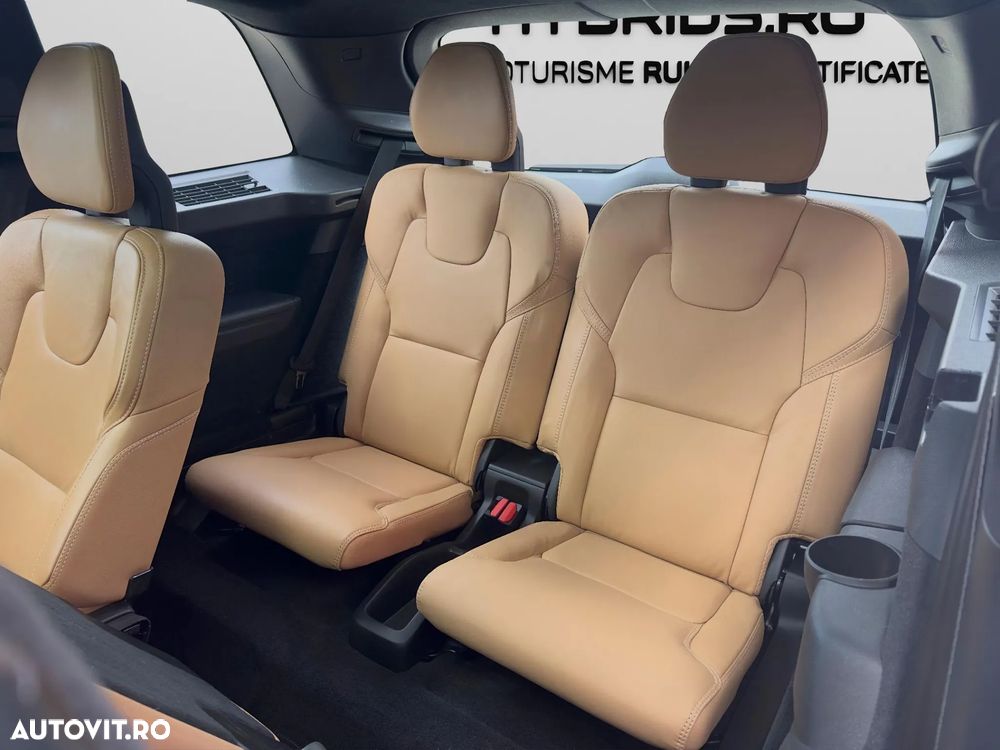VOLVO XC90 2022 — imagine 18
