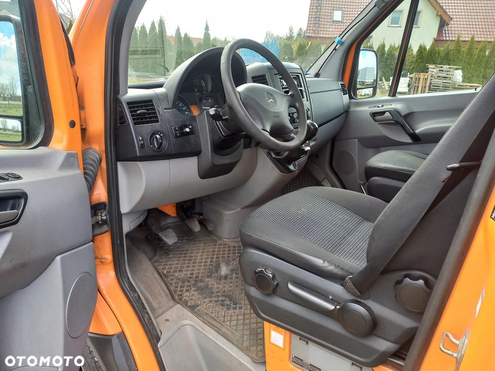 Mercedes-Benz SPRINTER - 14