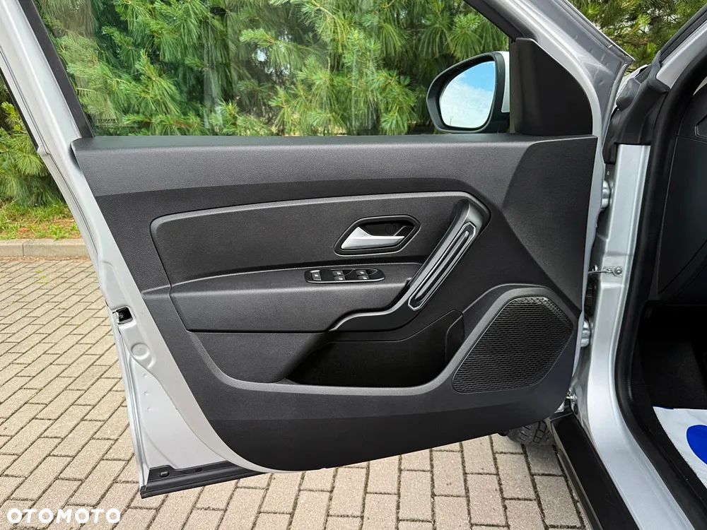 Dacia Duster 1.6 SCe Comfort - 27