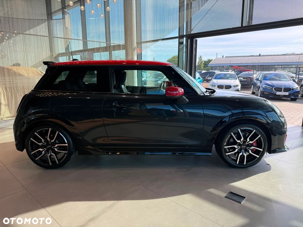 MINI John Cooper Works - 11