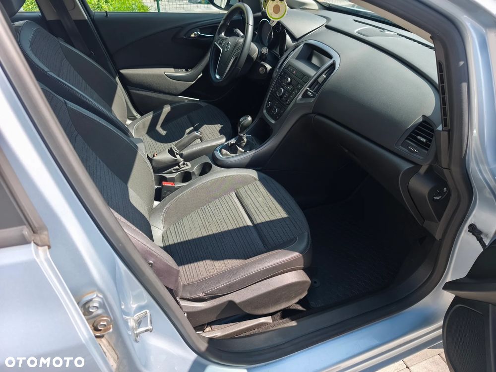Opel Astra 1.4 T Active EU6 - 21