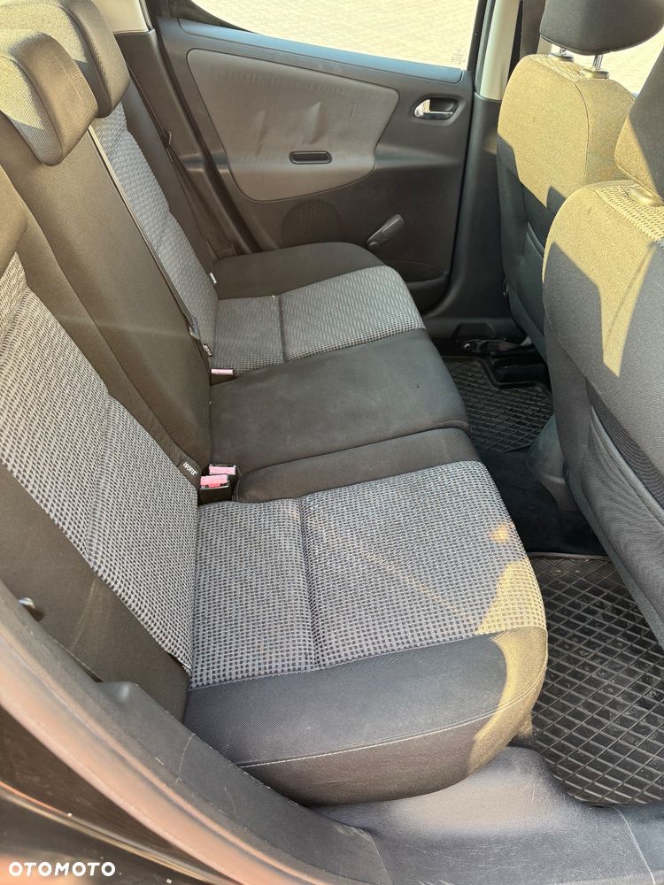 Peugeot 207 1.4 16V Trendy - 12