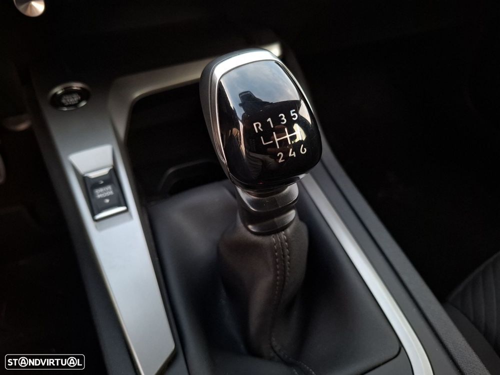 Peugeot 308 SW 1.2 PureTech Active Pack - 18