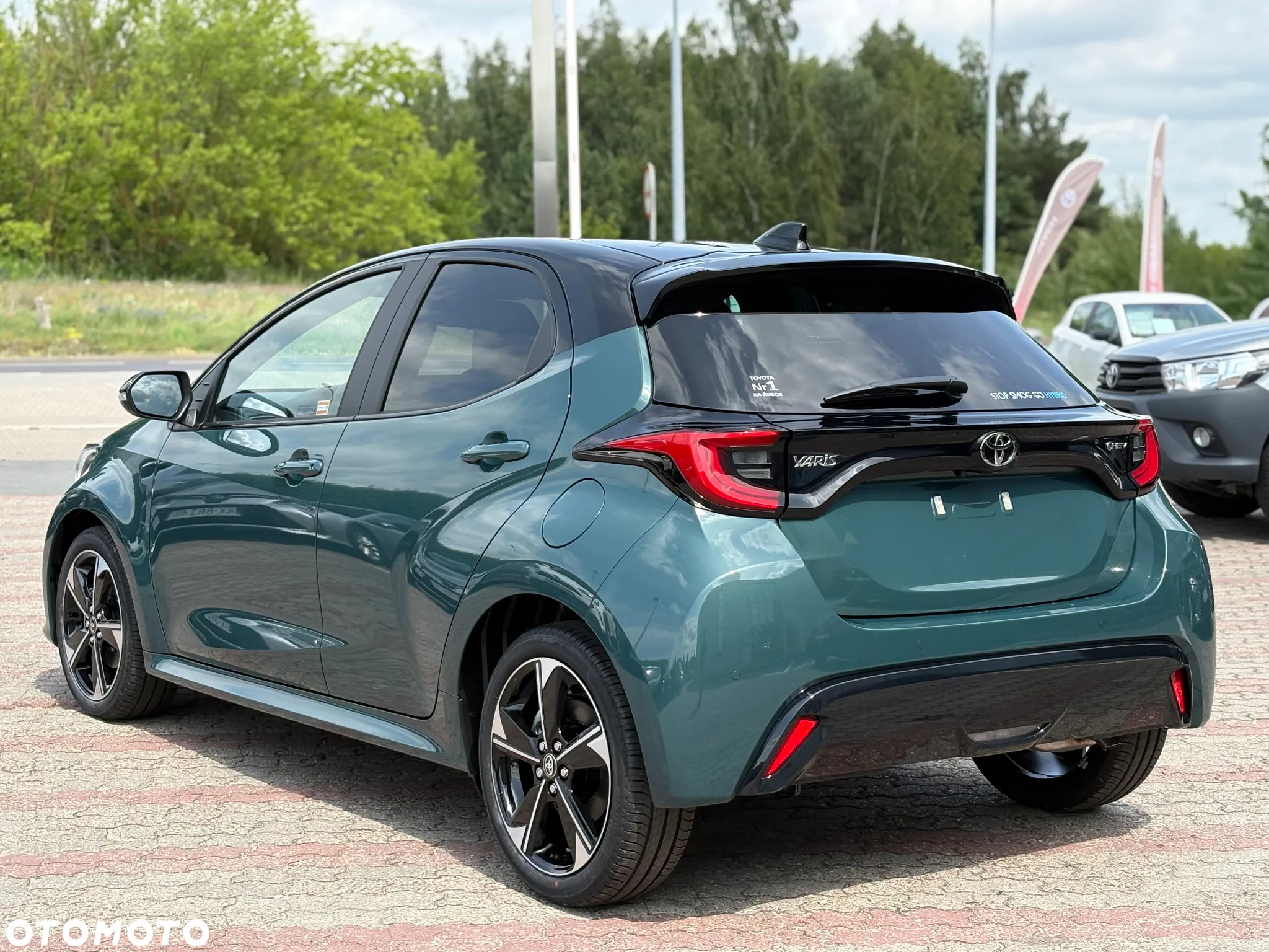 Toyota Yaris Hybrid 1.5 Executive - 4