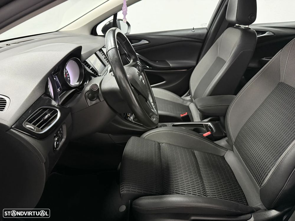 Opel Astra 1.5 D S&S Elegance - 7