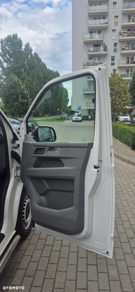 Volkswagen Transporter - 18