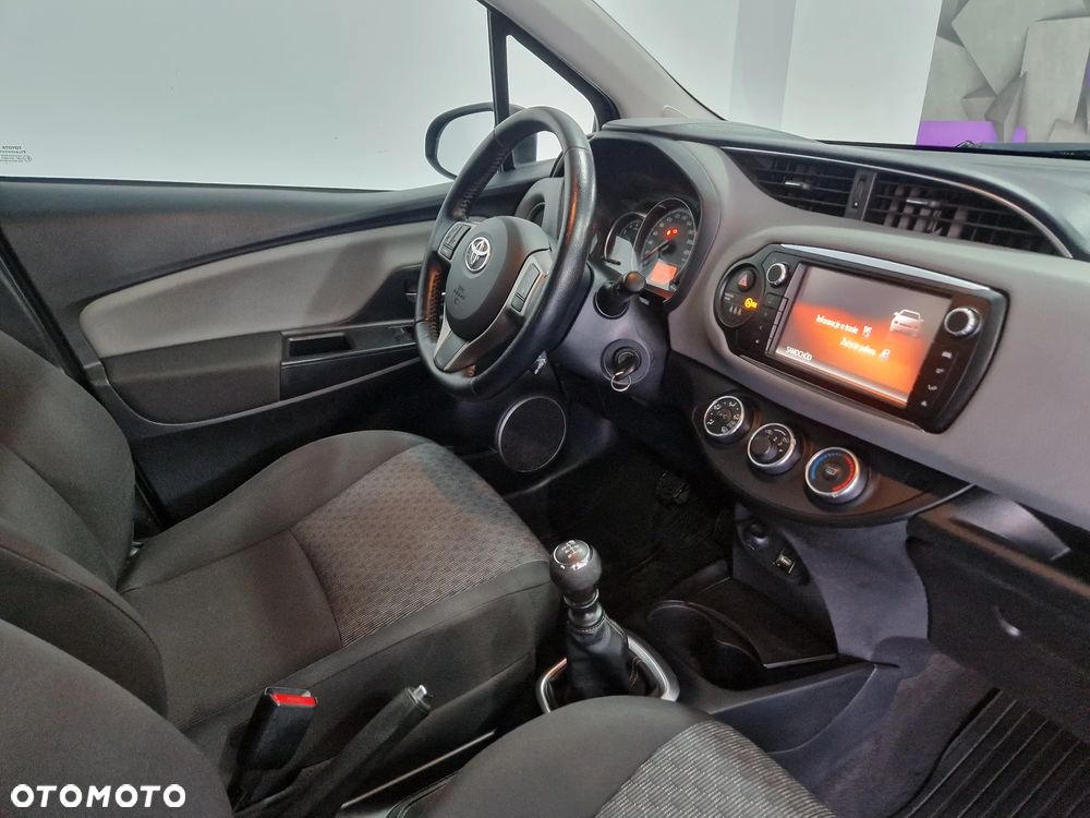 Toyota Yaris - 17