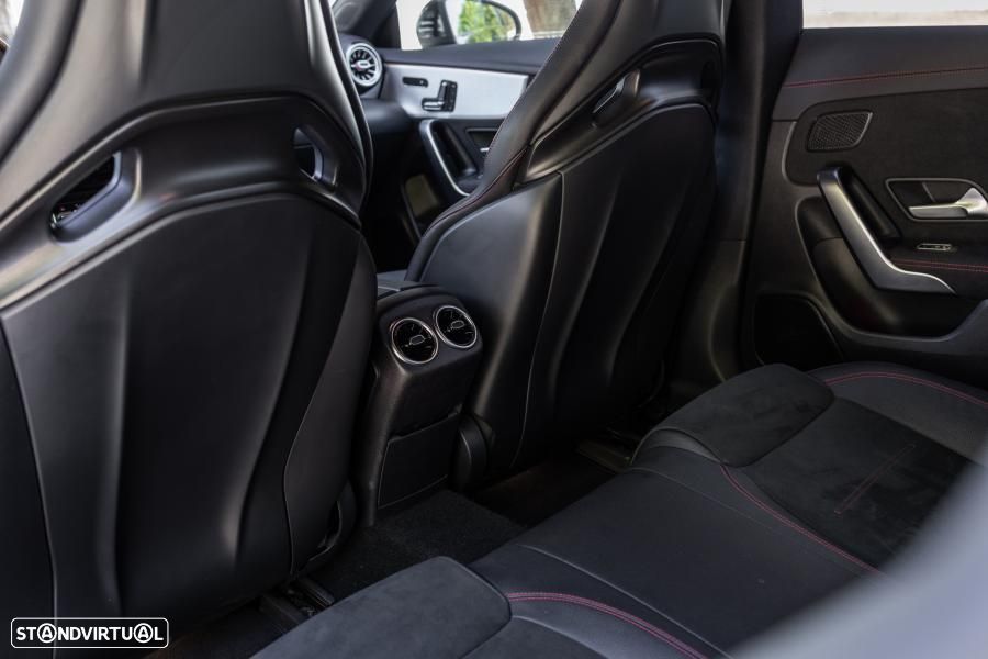 Mercedes-Benz CLA 35 AMG - 28
