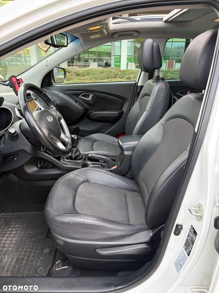 Hyundai ix35 1.7 CRDi 2WD blue Style - 16