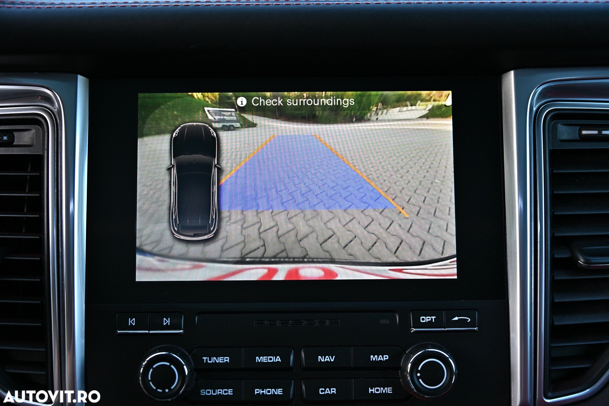 Porsche Macan - 14