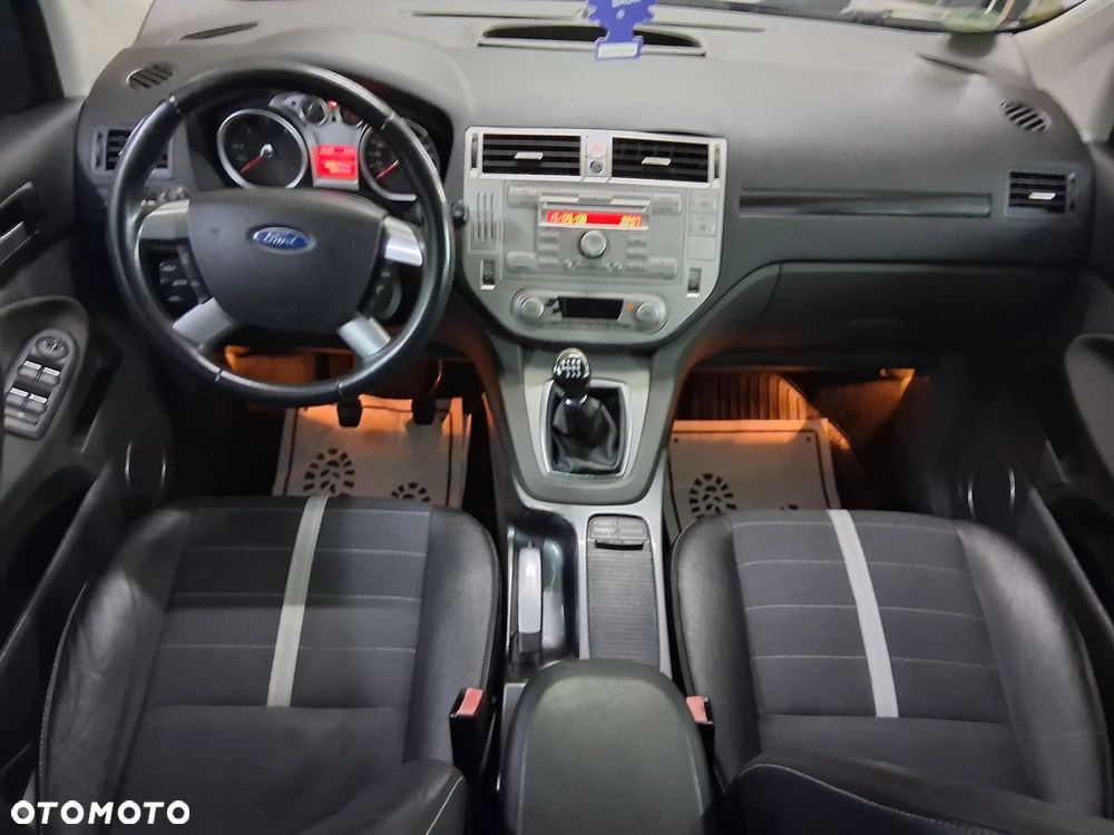 Ford Kuga - 7