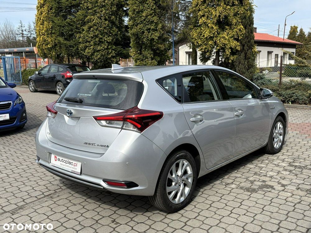 Toyota Auris - 4