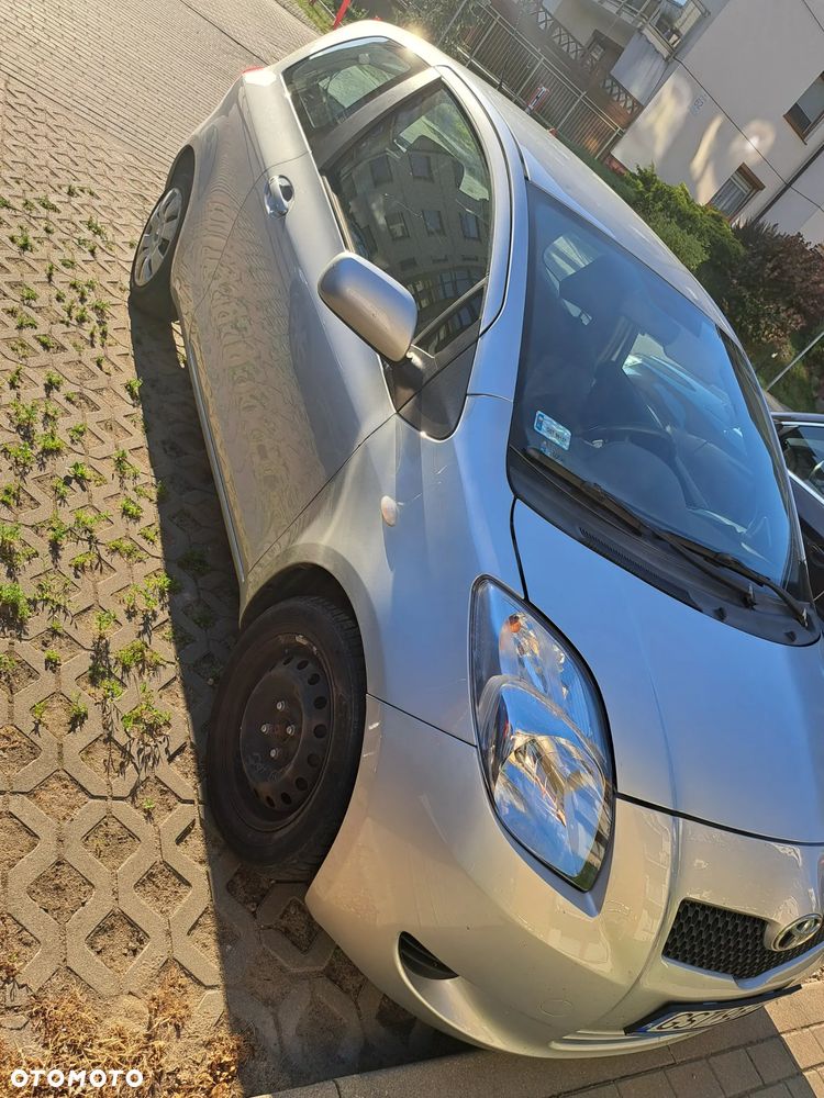 Toyota Yaris - 3