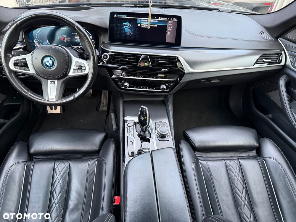 BMW Seria 5 520e M Sport sport - 23