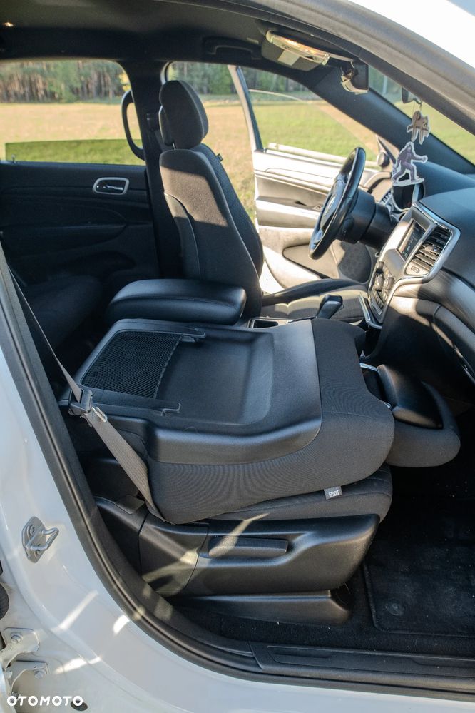 Jeep Grand Cherokee 3.6 V6 Laredo - 13