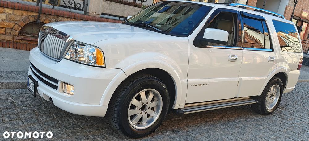 Lincoln Navigator 5.4 4WD - 25
