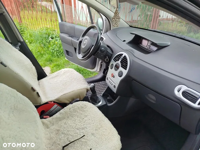Renault Modus 1.2 16V Avantage - 10
