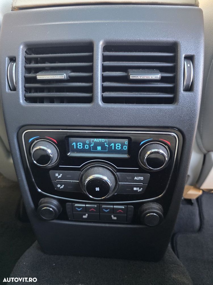 Jaguar F-Pace 30d AWD First Edition - 13