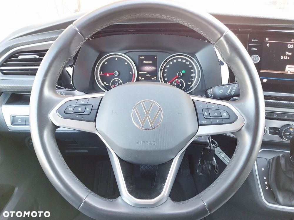 Volkswagen Multivan - 21