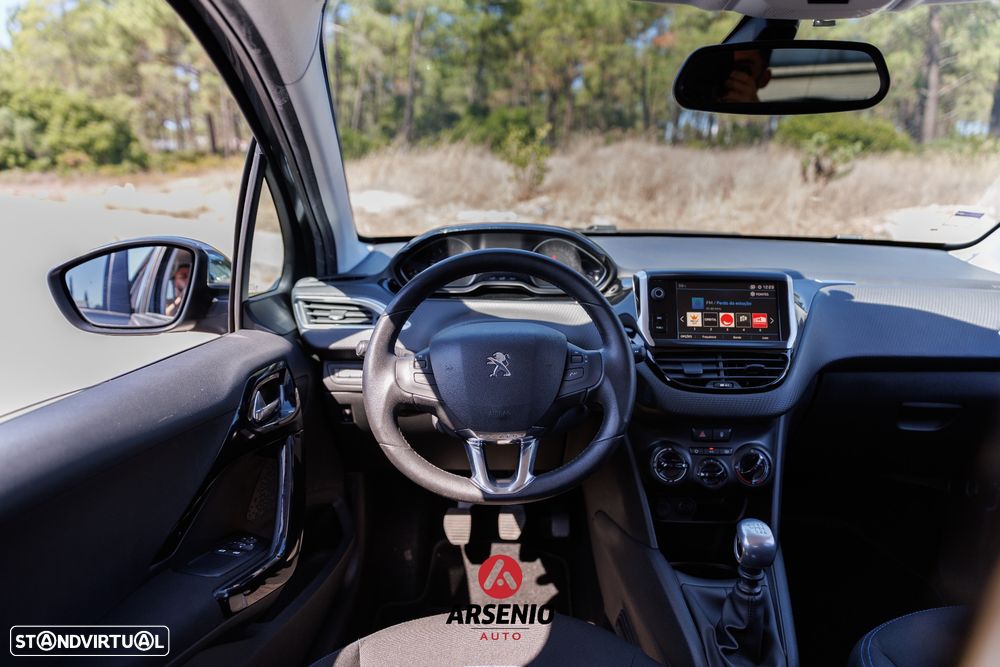 Peugeot 208 1.5 BlueHDi Signature - 28