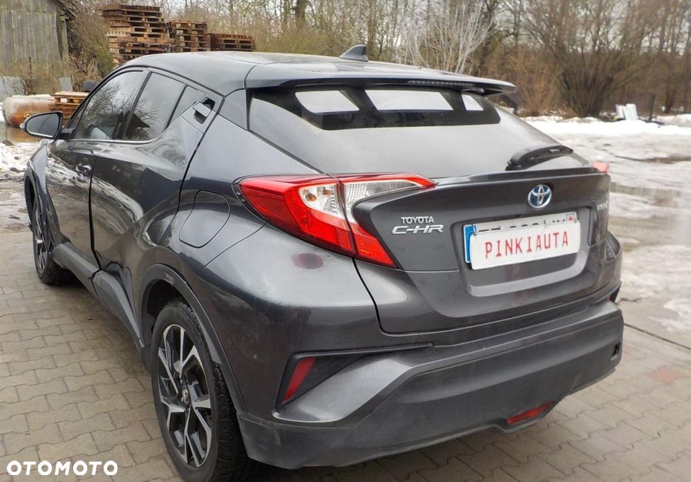 Toyota C-HR - 12