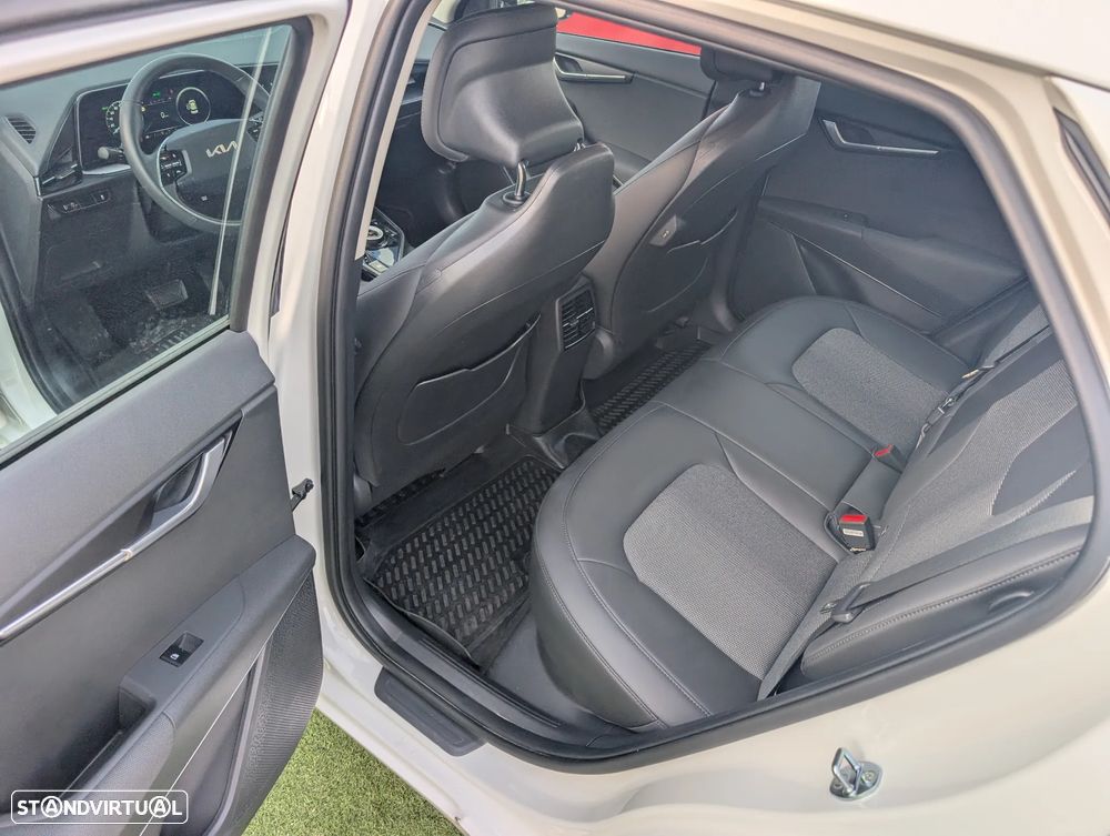 Kia e-Niro 64kWh - 13