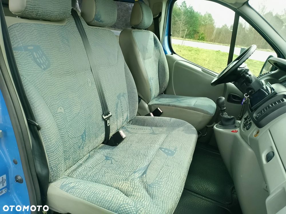 Renault Trafic - 12