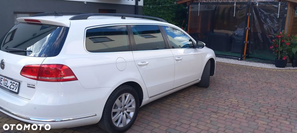 Volkswagen Passat Variant 2.0 TDI 4Motion BlueMotion Technol Highline - 2