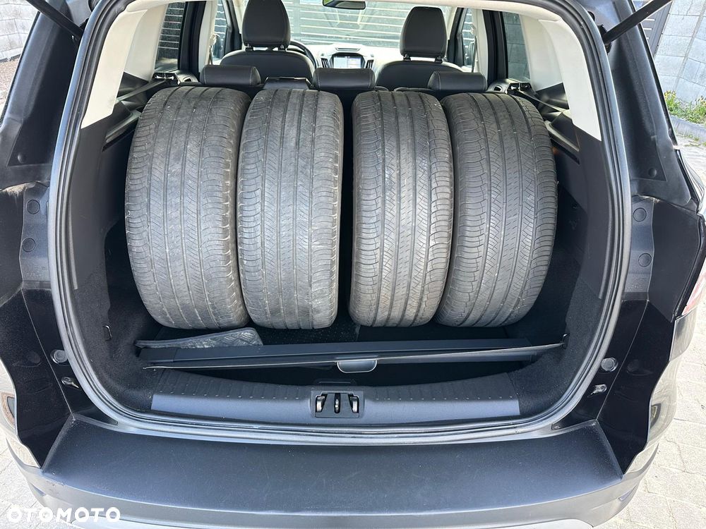 Ford Kuga 1.5 EcoBoost 4x4 Titanium - 20