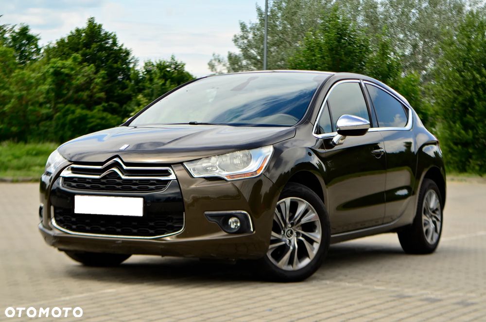 Citroën DS4 e-HDi 115 SoChic - 1