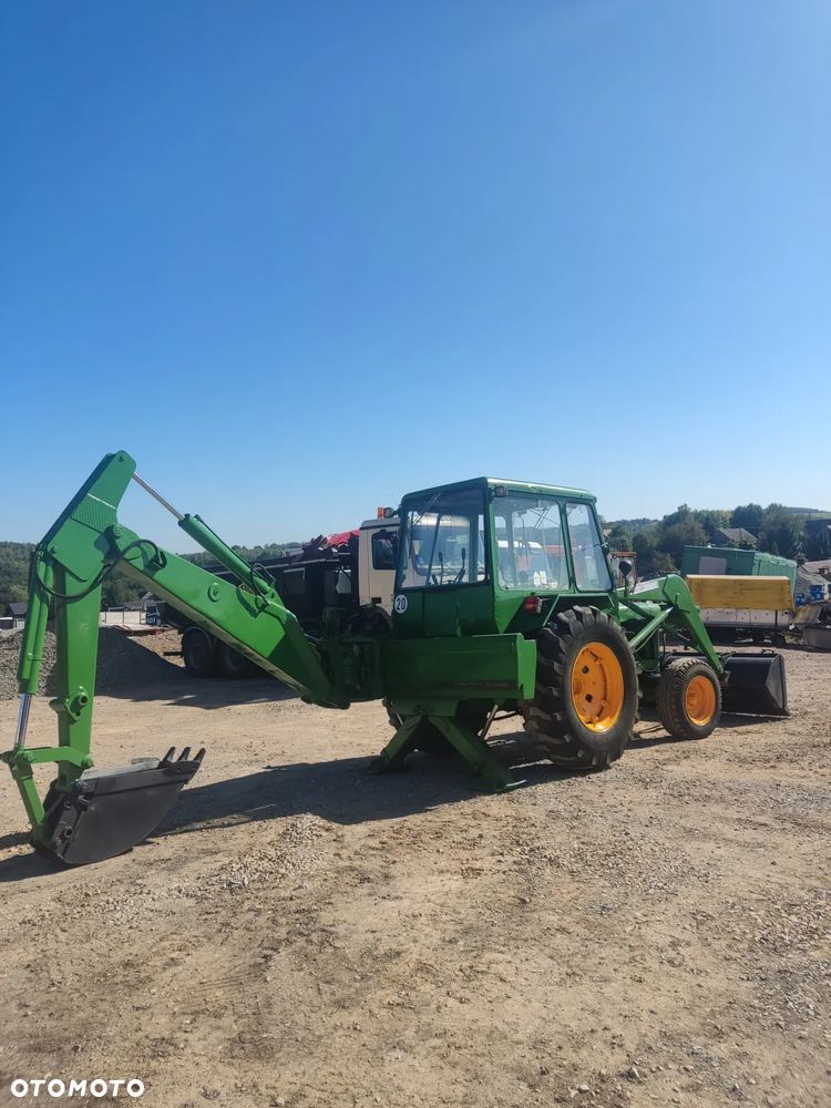 koparko ładowarka John Deere - 3