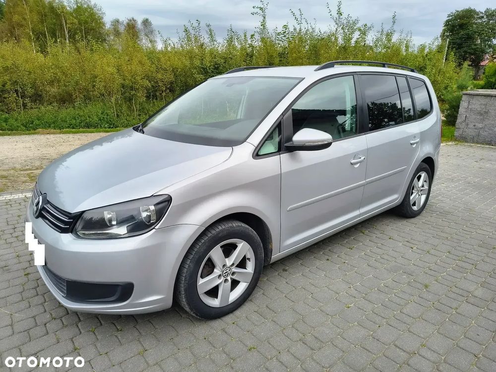 Volkswagen Touran - 16