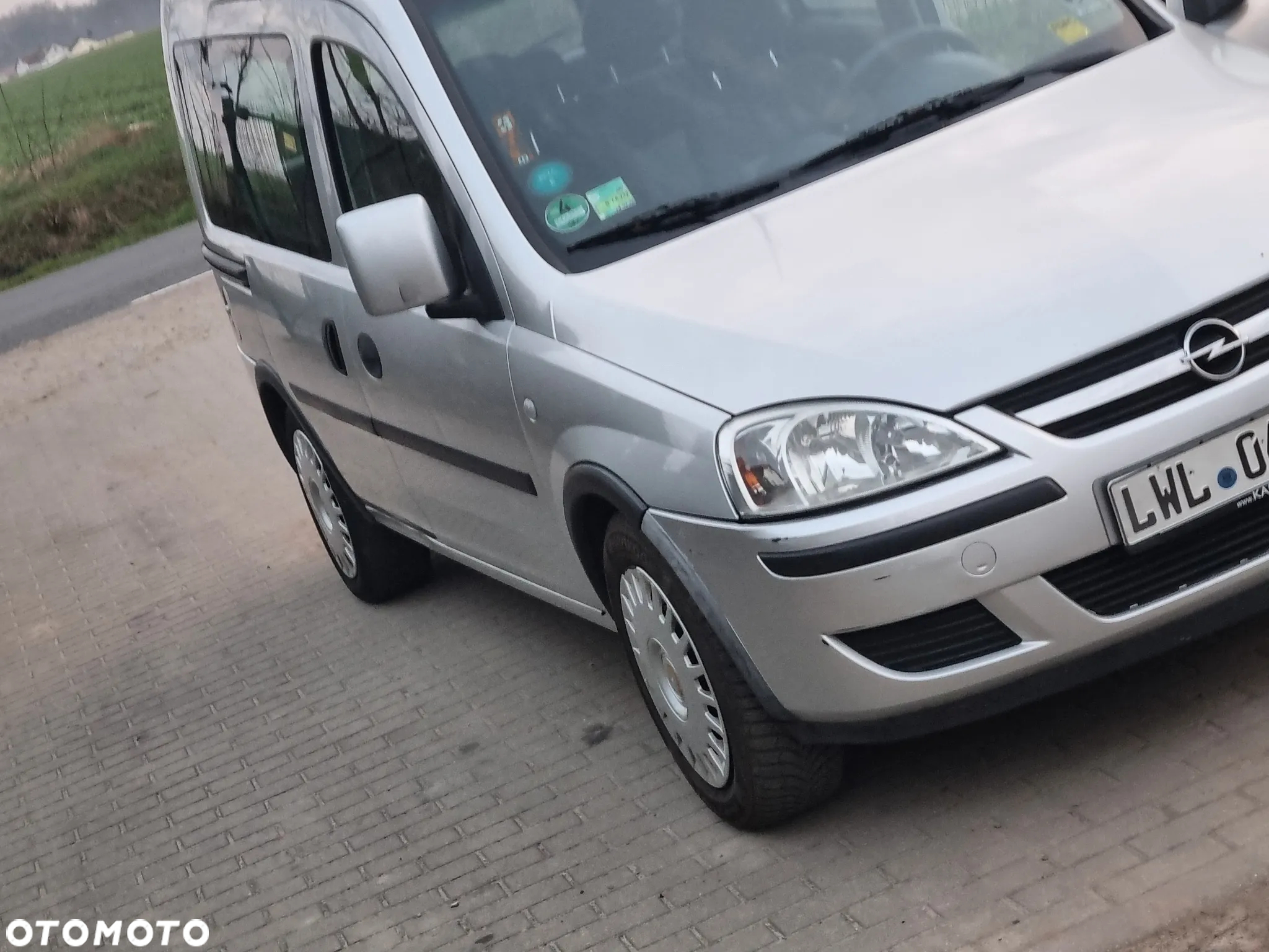 Opel Combo Tour 1.6 CNG Cosmo - 11