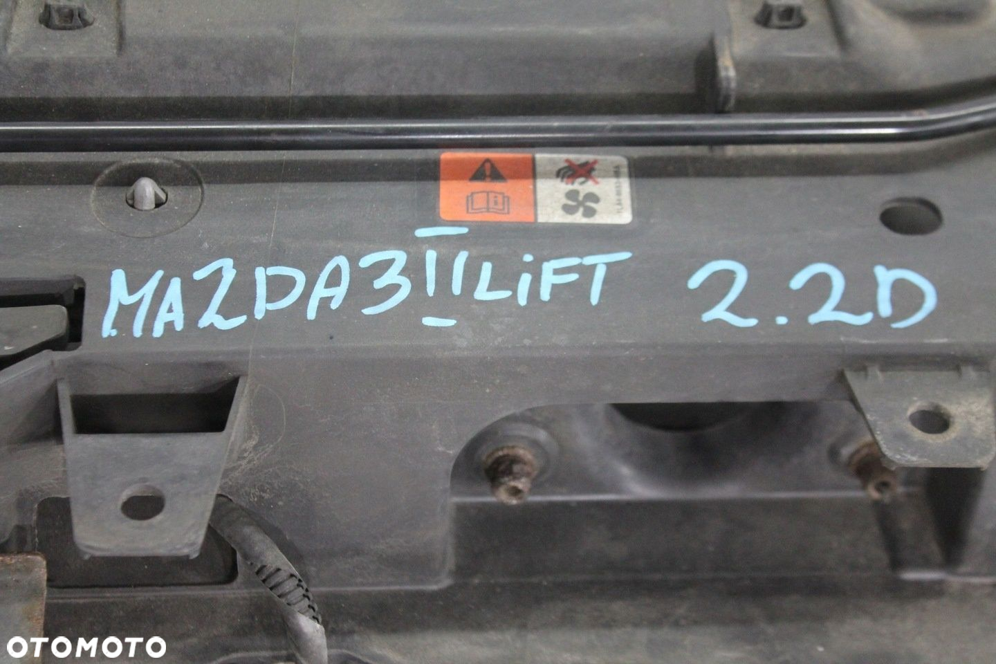 PAS PRZEDNI CHŁODNICE KOMPLET MAZDA 3 II BL 2.2D - 2