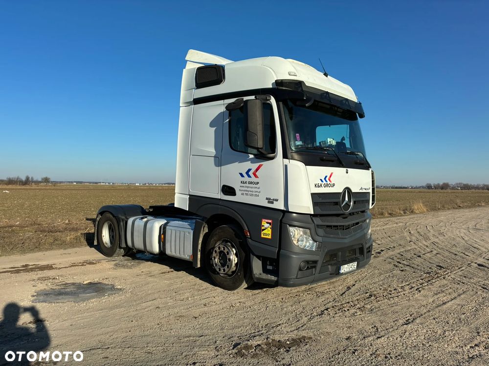 Mercedes-Benz Actros - 1