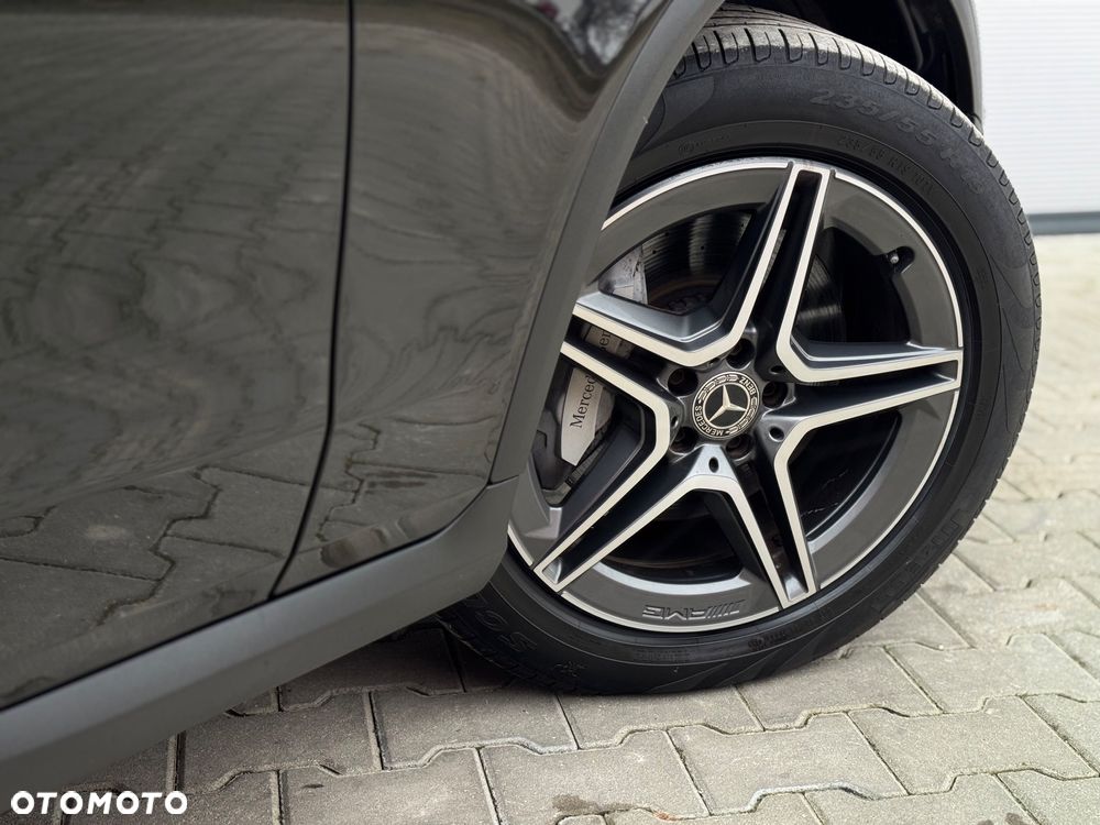 Mercedes-Benz GLC 220 d 4Matic 9G-TRONIC AMG Line - 25