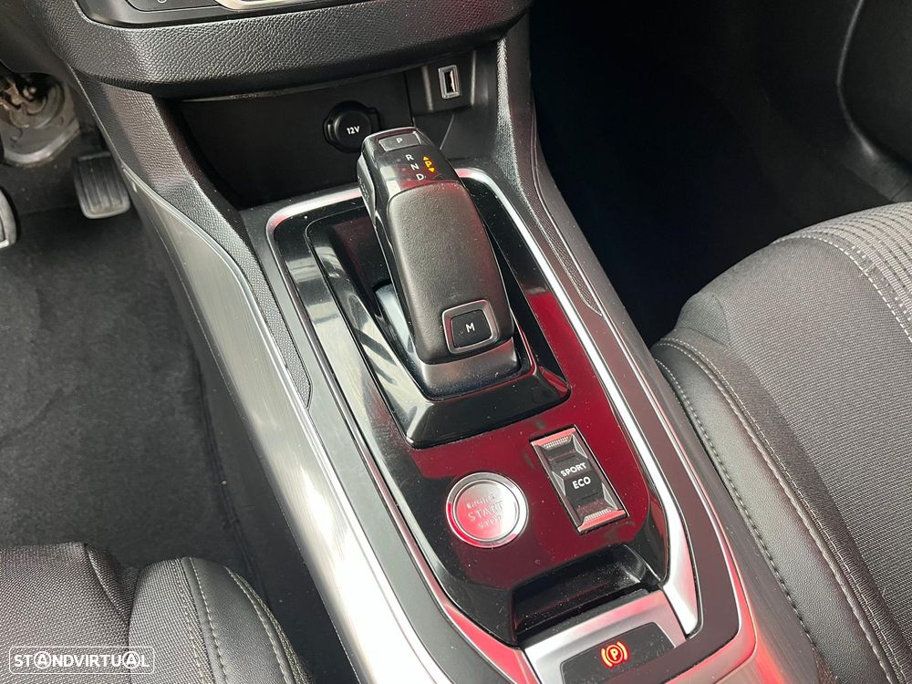 Peugeot 308 BlueHDi FAP 130 EAT6 Stop & Start Active - 25